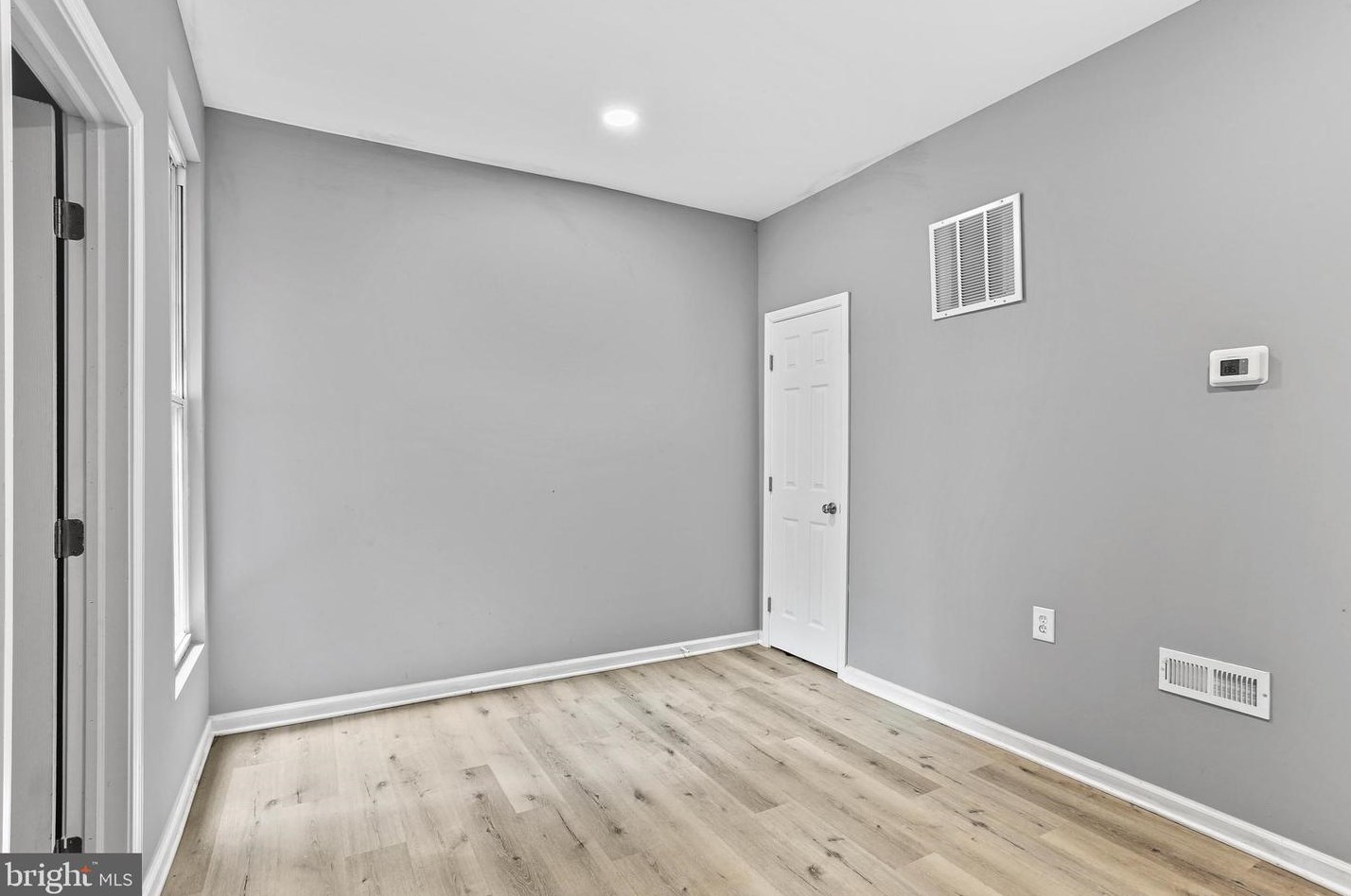 1806 Pulaski St, Baltimore, MD 21217-1208