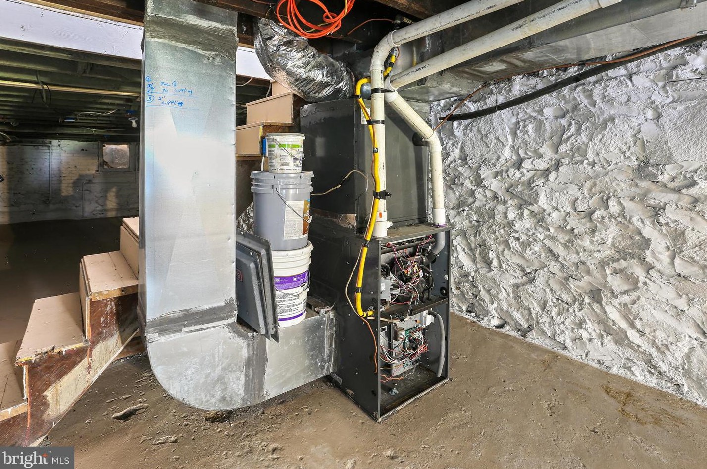 1806 Pulaski St, Baltimore MD 21217-1208 exterior