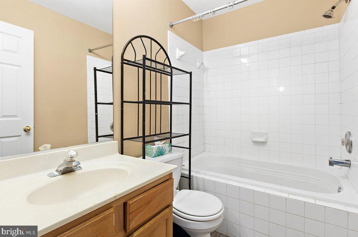 213 Presstman St, Baltimore MD  21217-4358 exterior