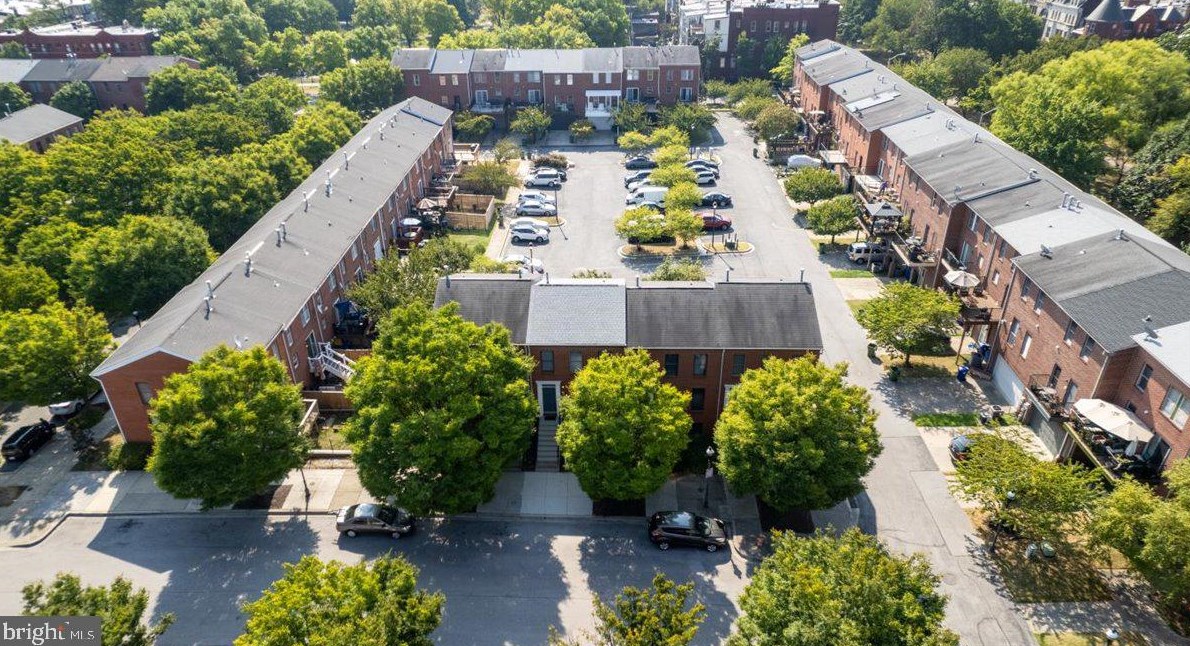 213 Presstman St, Baltimore MD  21217-4358 exterior