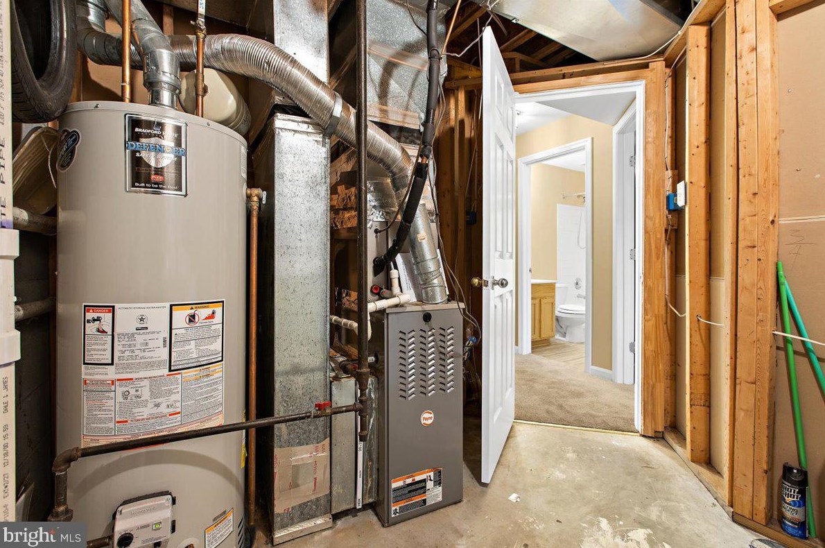 213 Presstman St, Baltimore MD  21217-4358 exterior