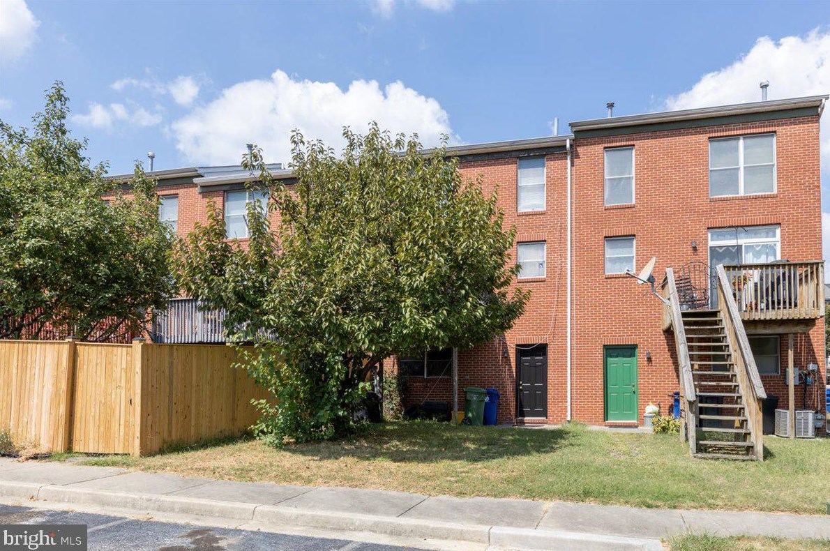 213 Presstman St, Baltimore MD  21217-4358 exterior