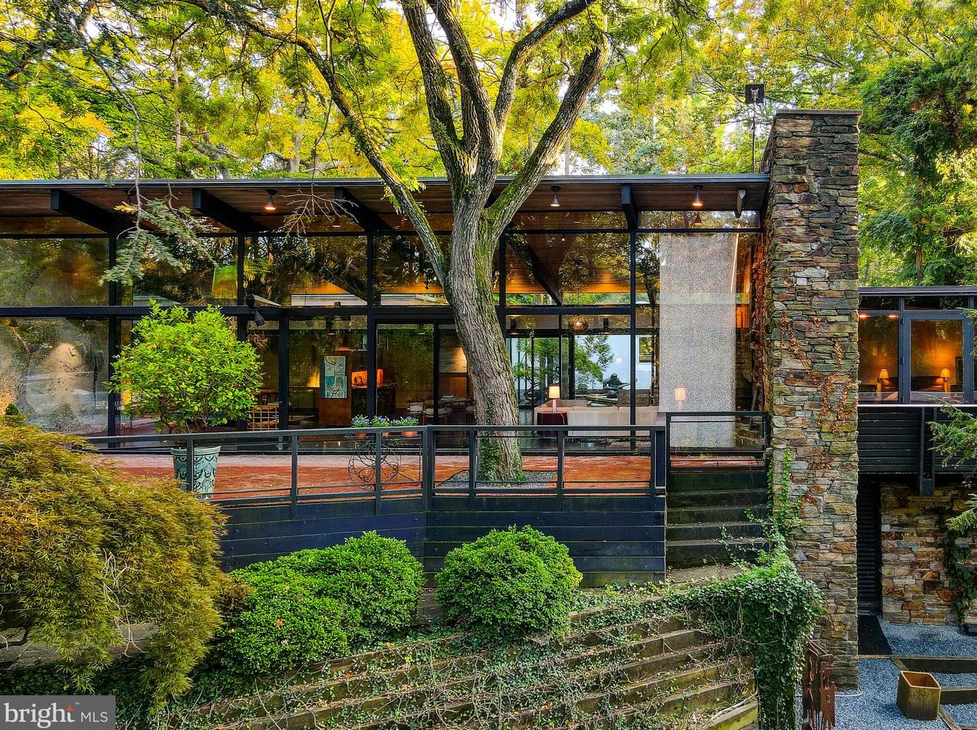 2301 Cross Country Blvd, Baltimore, MD 21209-4224