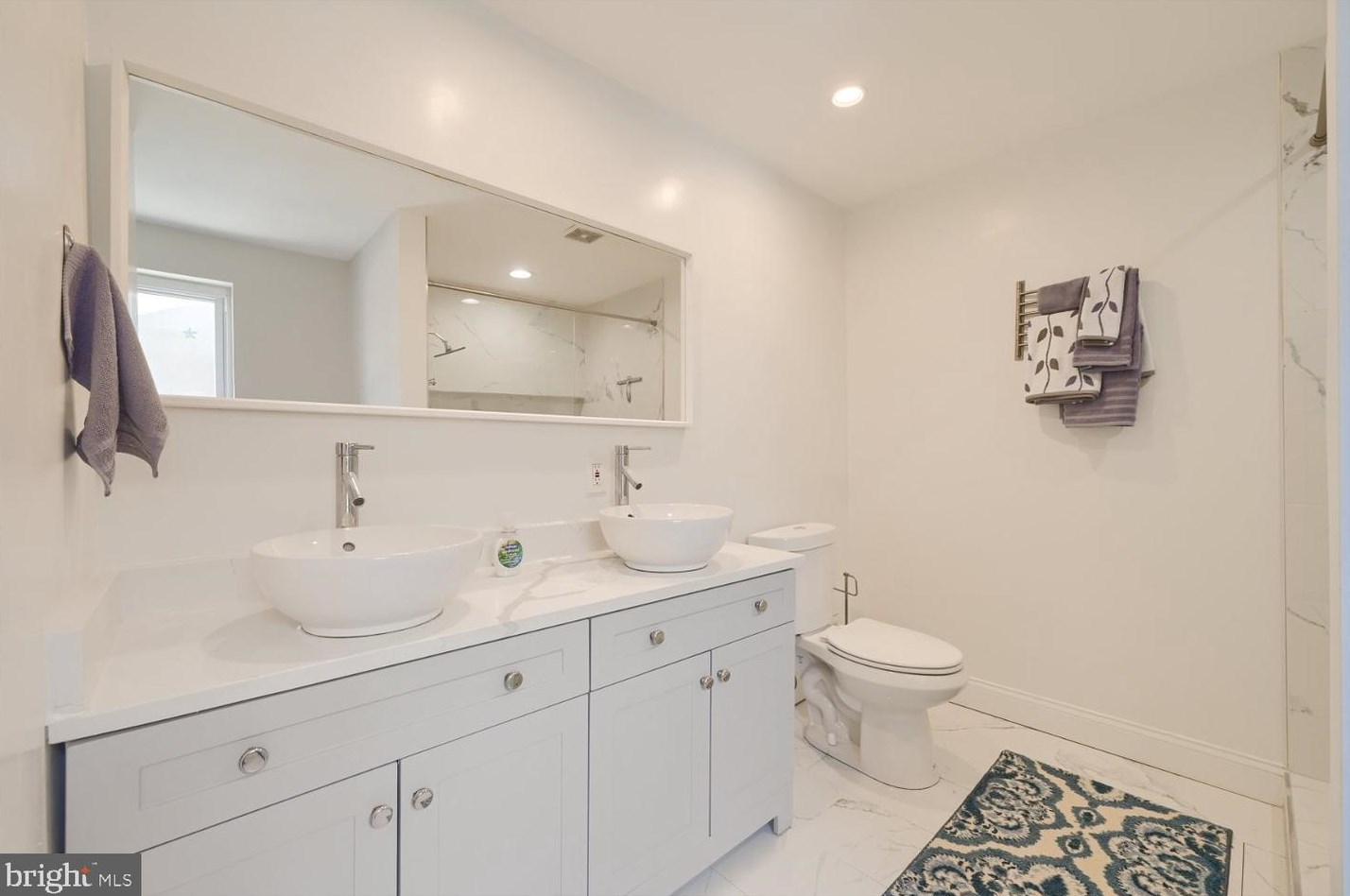 1927 Guilford Ave, Baltimore MD  21218-6139 exterior