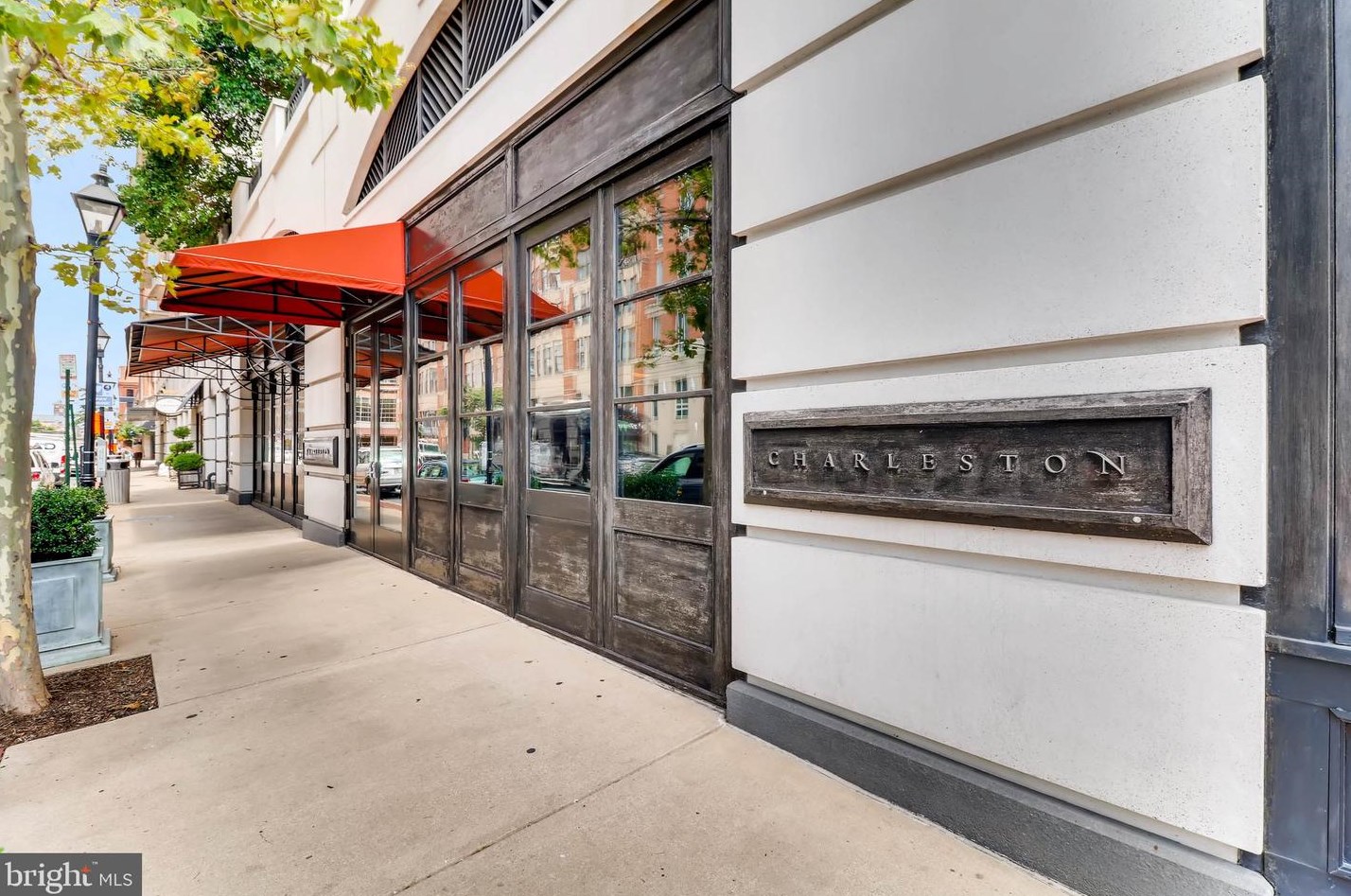 675 President St, Baltimore MD  21202-4507 exterior