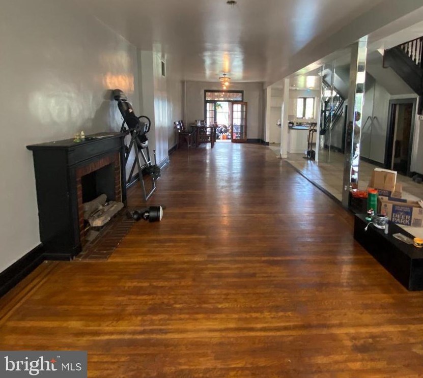 2303 Harlem Ave, Baltimore, MD 21216-4835