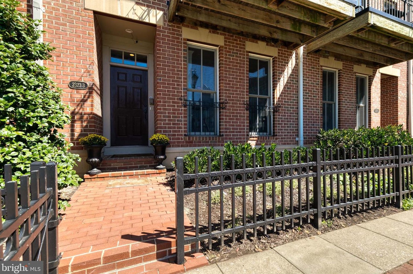 2323 Boston St, Baltimore, MD 21224-3670