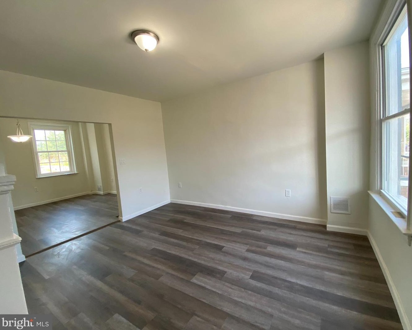 2512 E Chase St, Baltimore, MD 21213