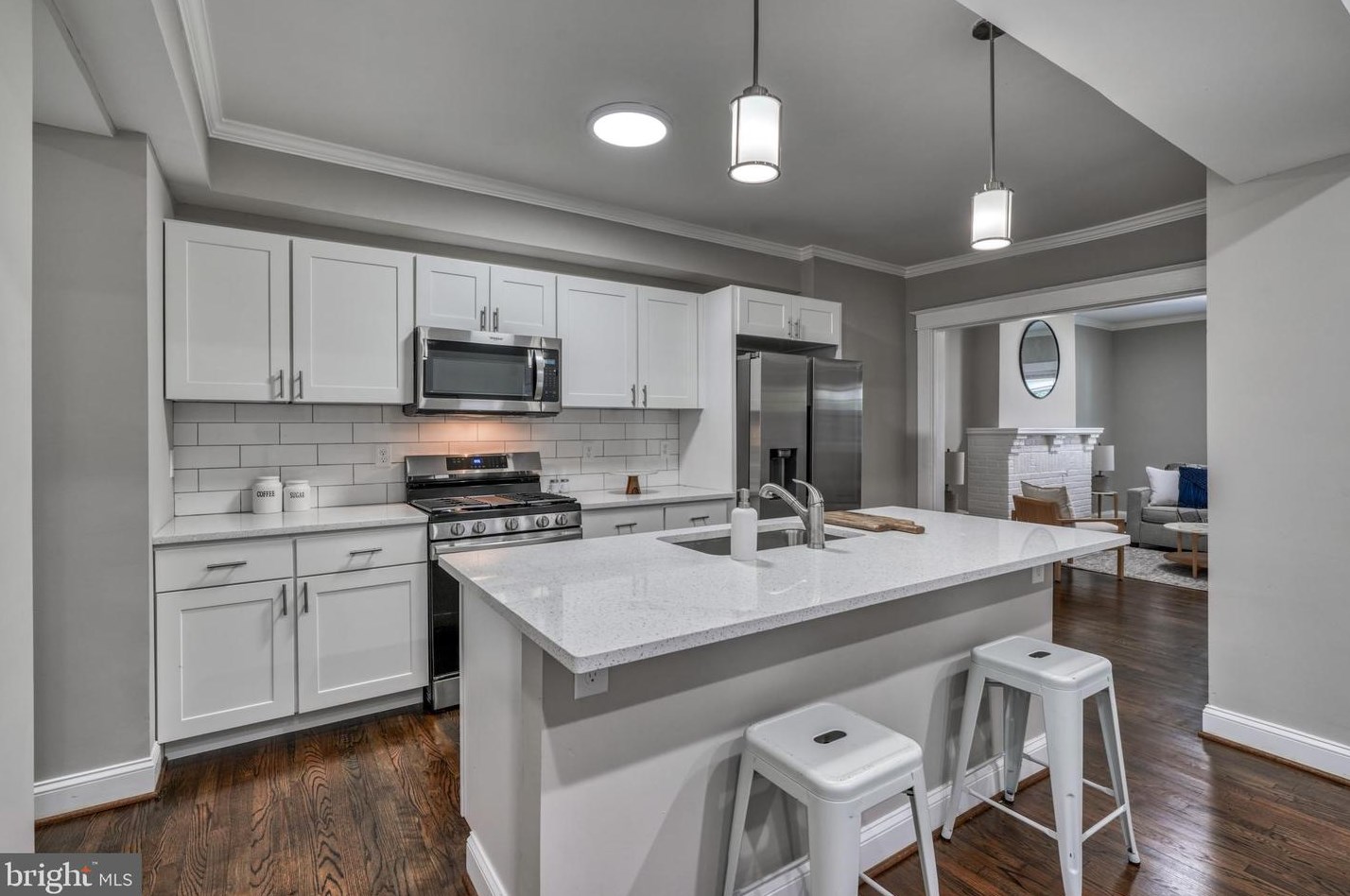 813 Woodington Rd, Baltimore MD  21229-1839 exterior