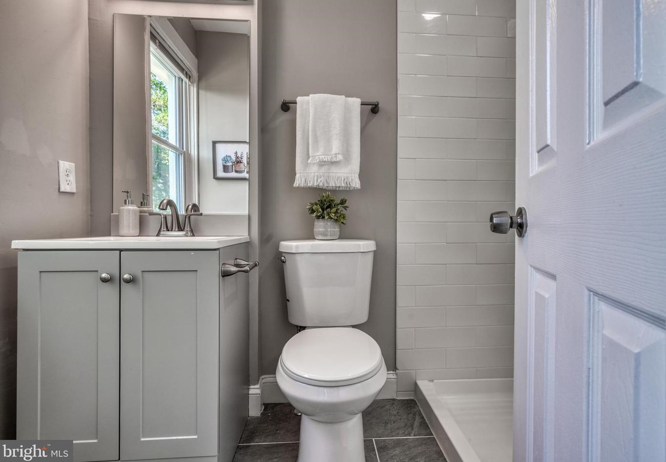 813 Woodington Rd, Baltimore MD  21229-1839 exterior