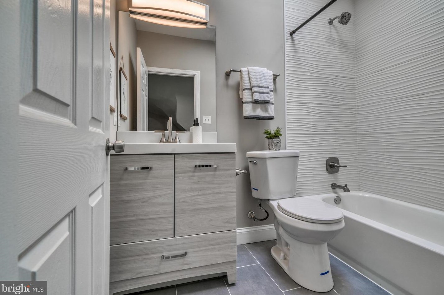 813 Woodington Rd, Baltimore MD  21229-1839 exterior