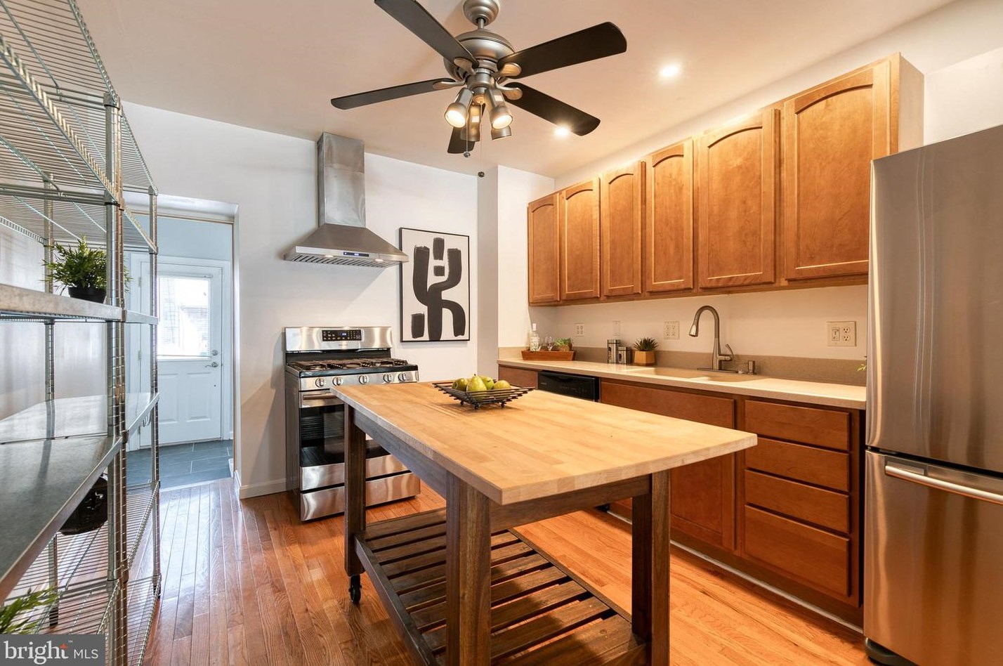130 Curley St, Baltimore MD  21224-1331 exterior