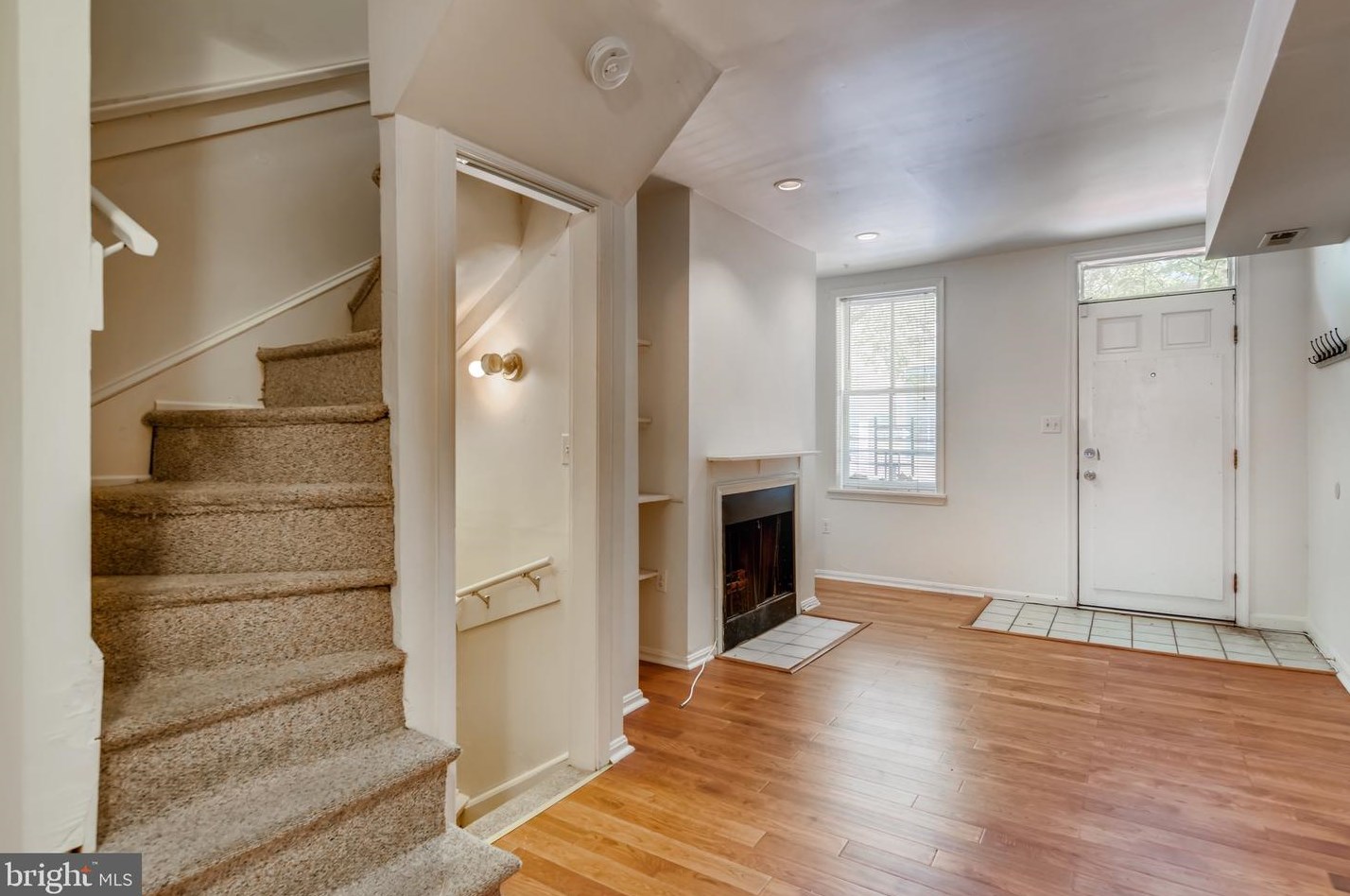 209 Penn St, Baltimore, MD 21230-2206