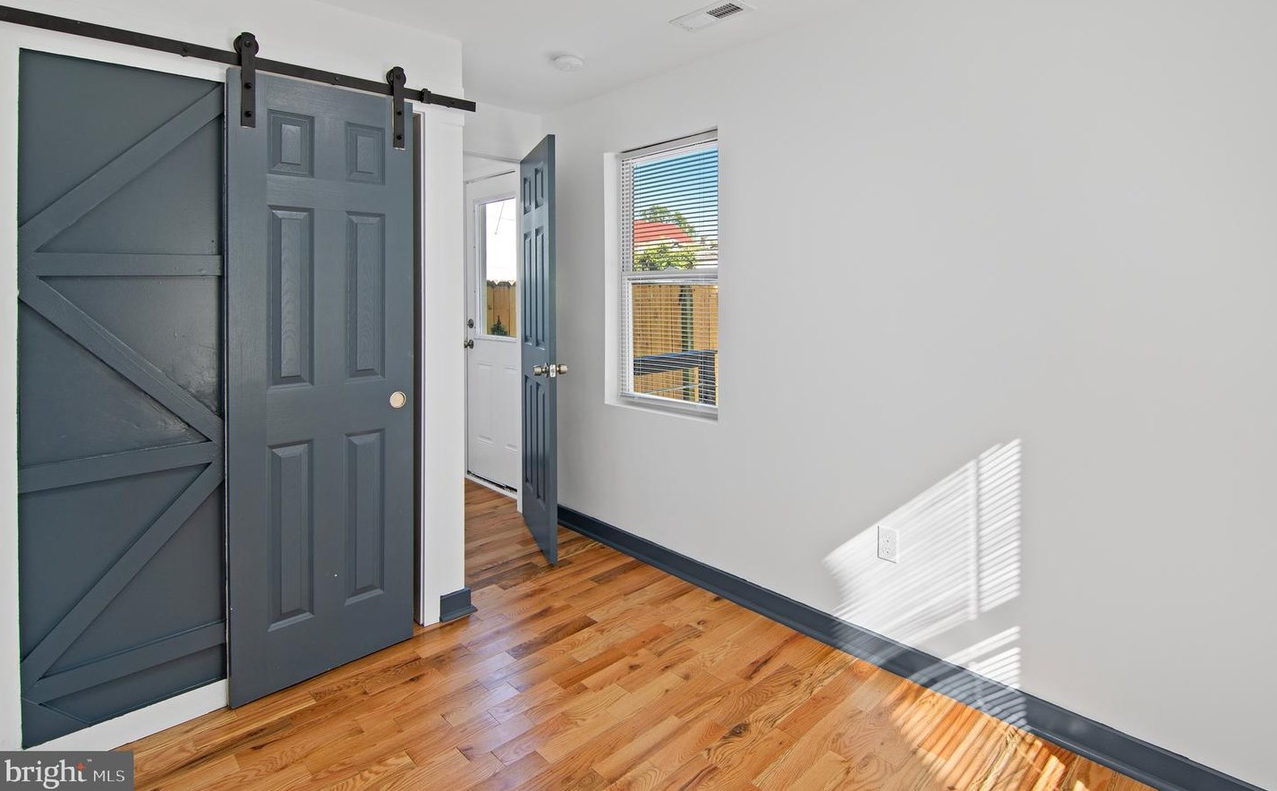3561 4th St, Baltimore MD  21225-1841 exterior