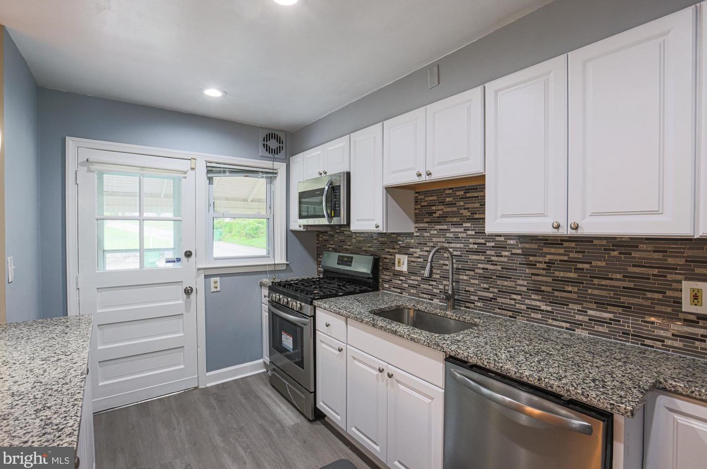 4902 Lindsay Rd, Baltimore MD 21229-1201 exterior