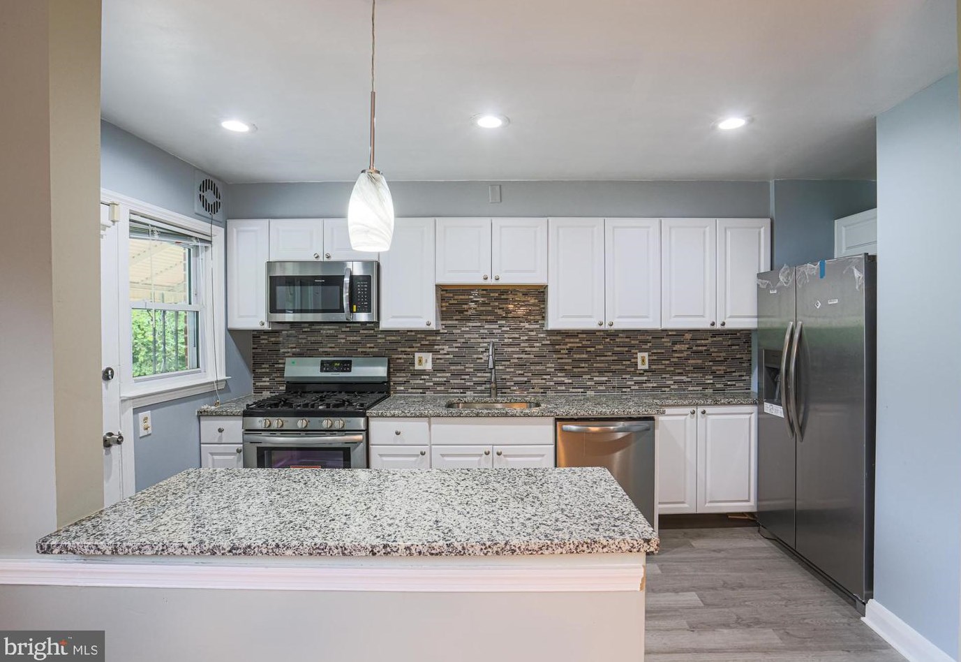 4902 Lindsay Rd, Baltimore MD 21229-1201 exterior