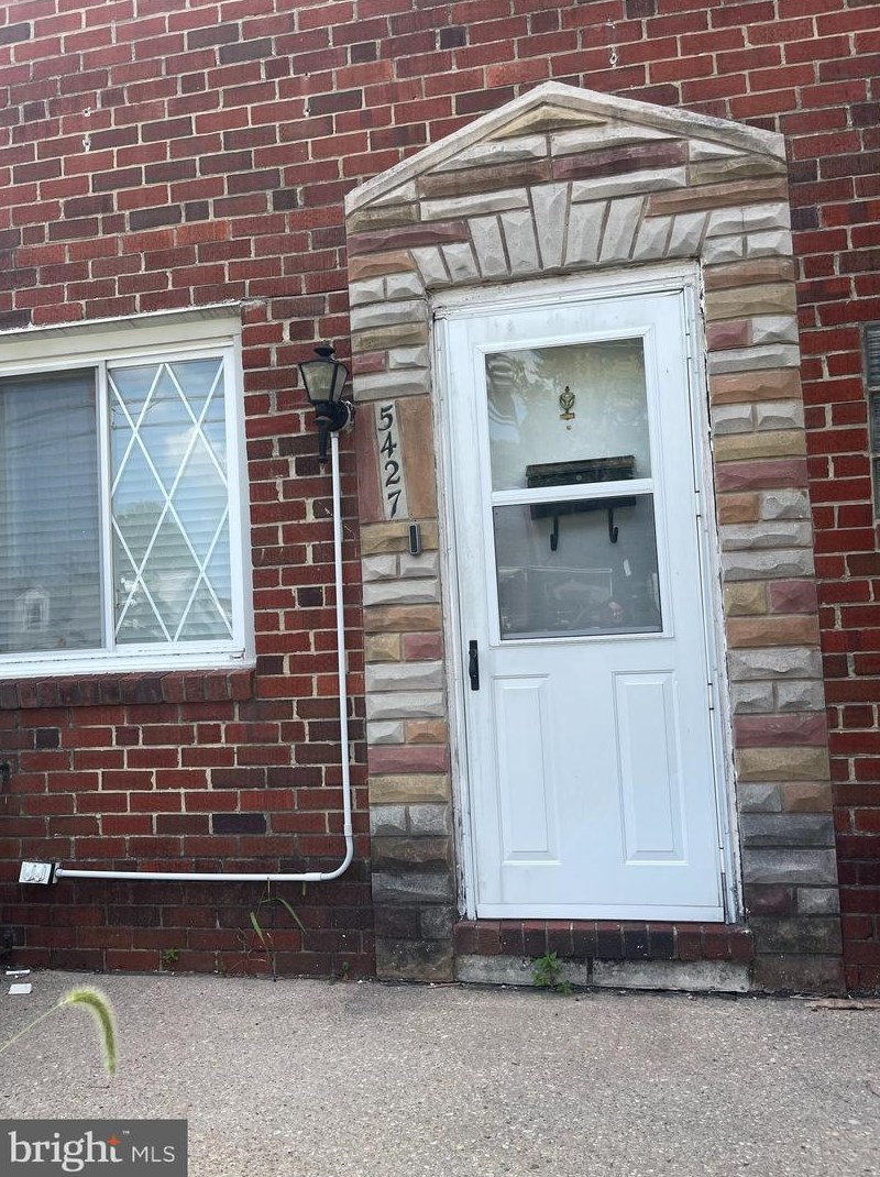 5427 Radecke Ave, Baltimore, MD 21206-4444