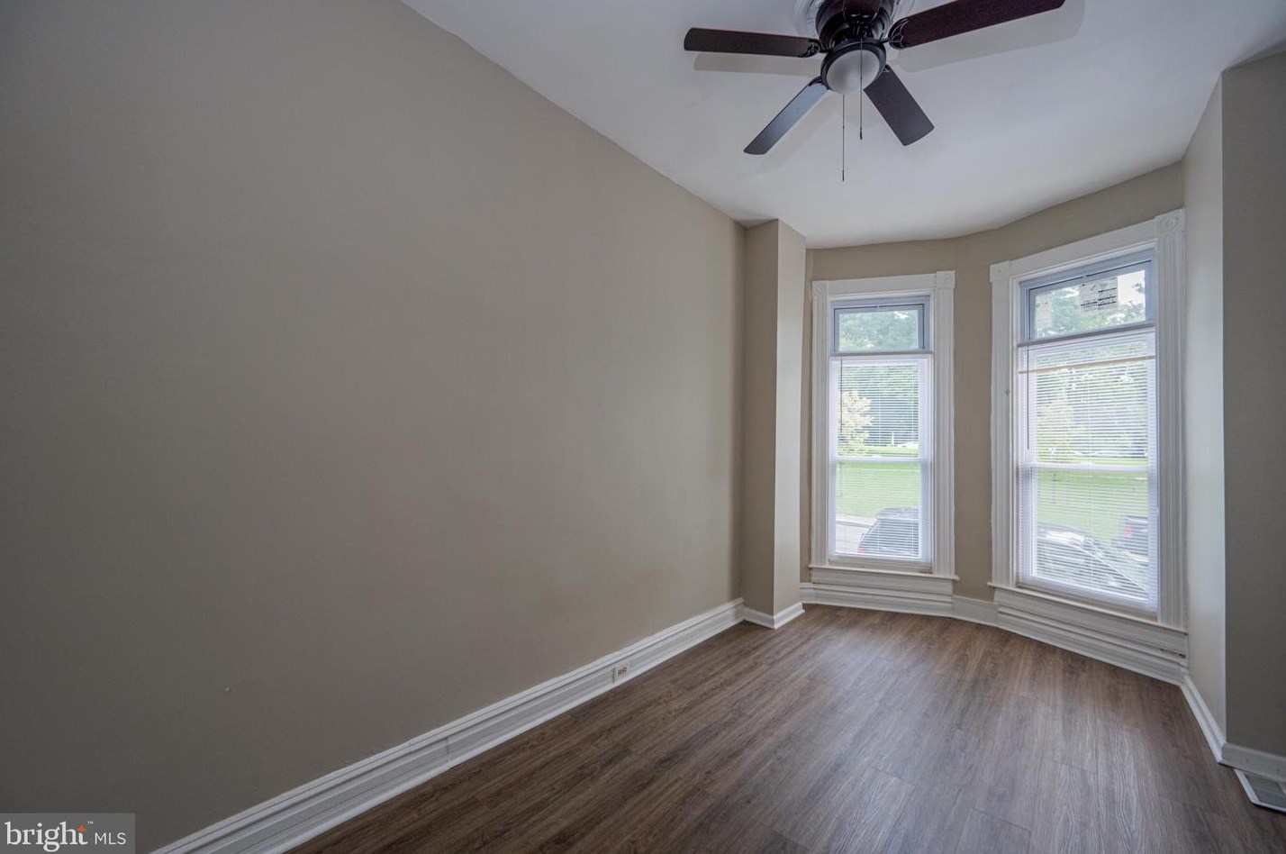 2812 Auchentoroly Ter, Baltimore MD  21217-1901 exterior
