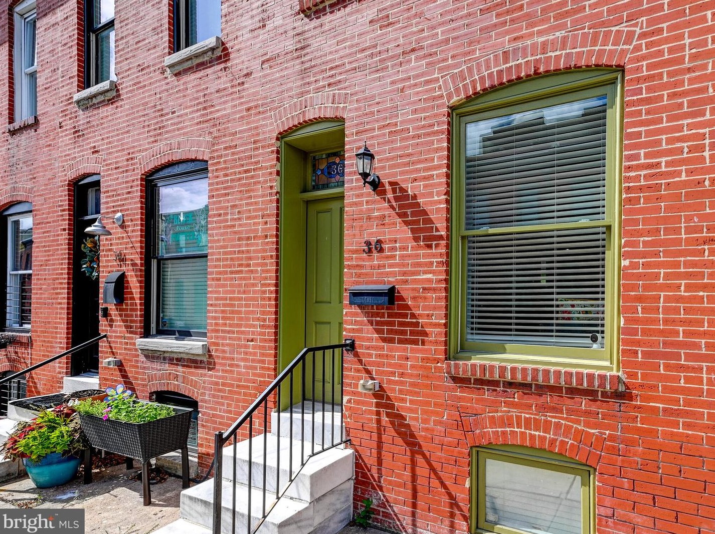 36 Decker Ave, Baltimore, MD 21224-1353