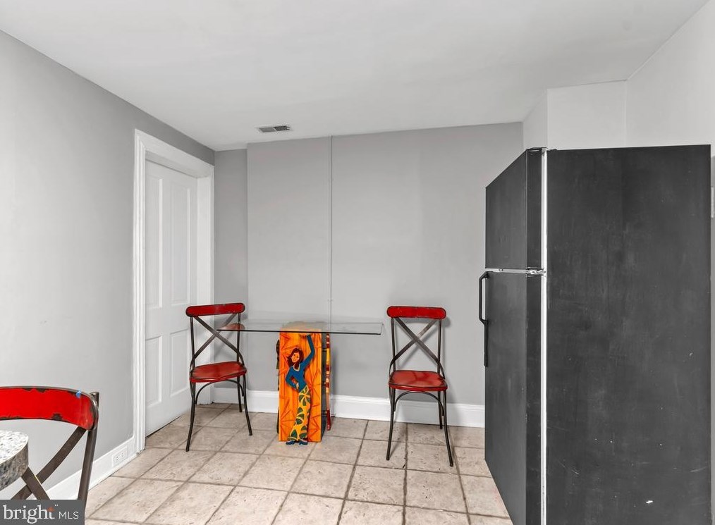 1132 Charles St, Baltimore MD  21230-4240 exterior