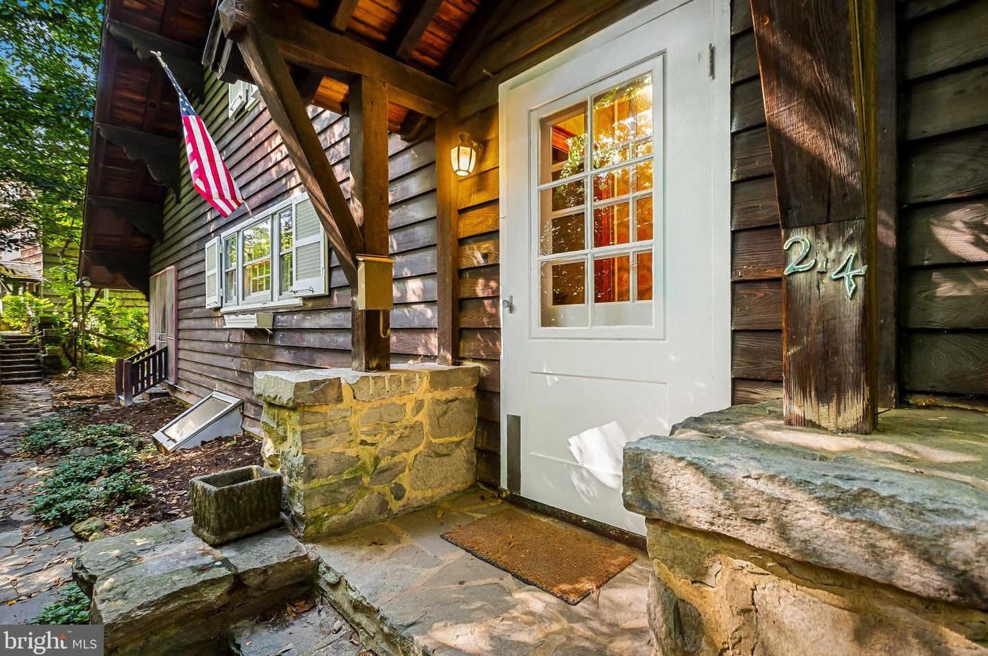 214 Longwood Rd, Baltimore, MD 21210-1924