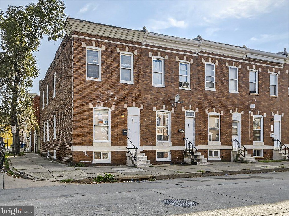 501 Brunswick St, Baltimore MD  21223-2748 exterior