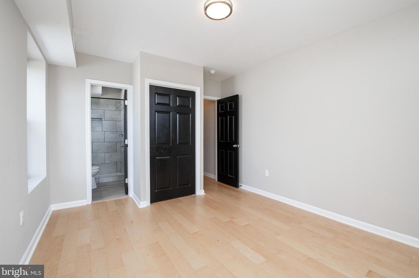 2412 Lakeview Ave, Baltimore MD  21217-4748 exterior