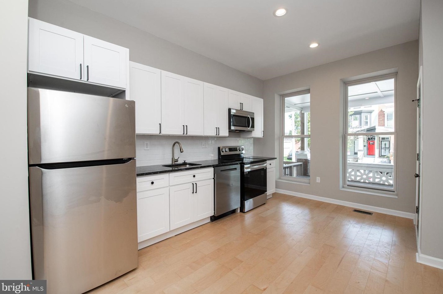 2412 Lakeview Ave, Baltimore MD  21217-4748 exterior