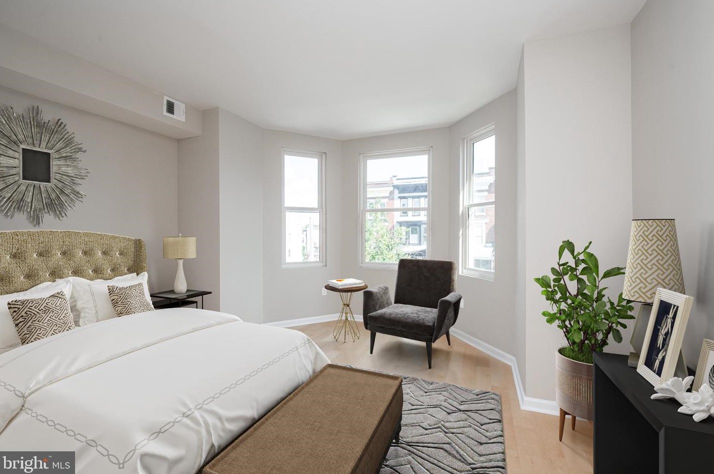 2412 Lakeview Ave, Baltimore MD  21217-4748 exterior