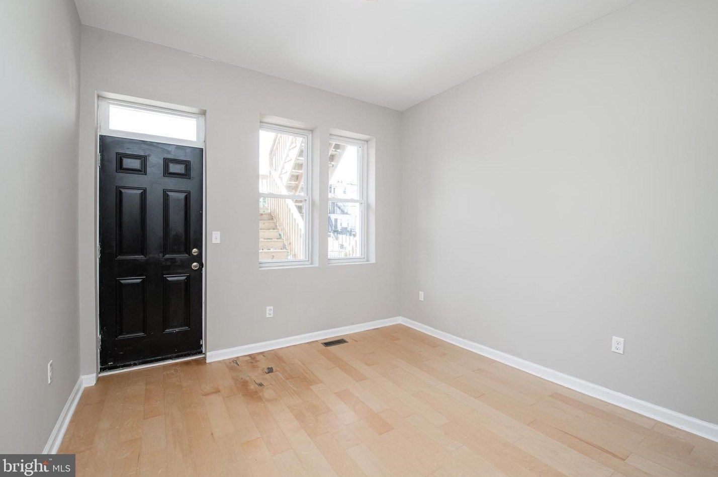 2412 Lakeview Ave, Baltimore MD  21217-4748 exterior