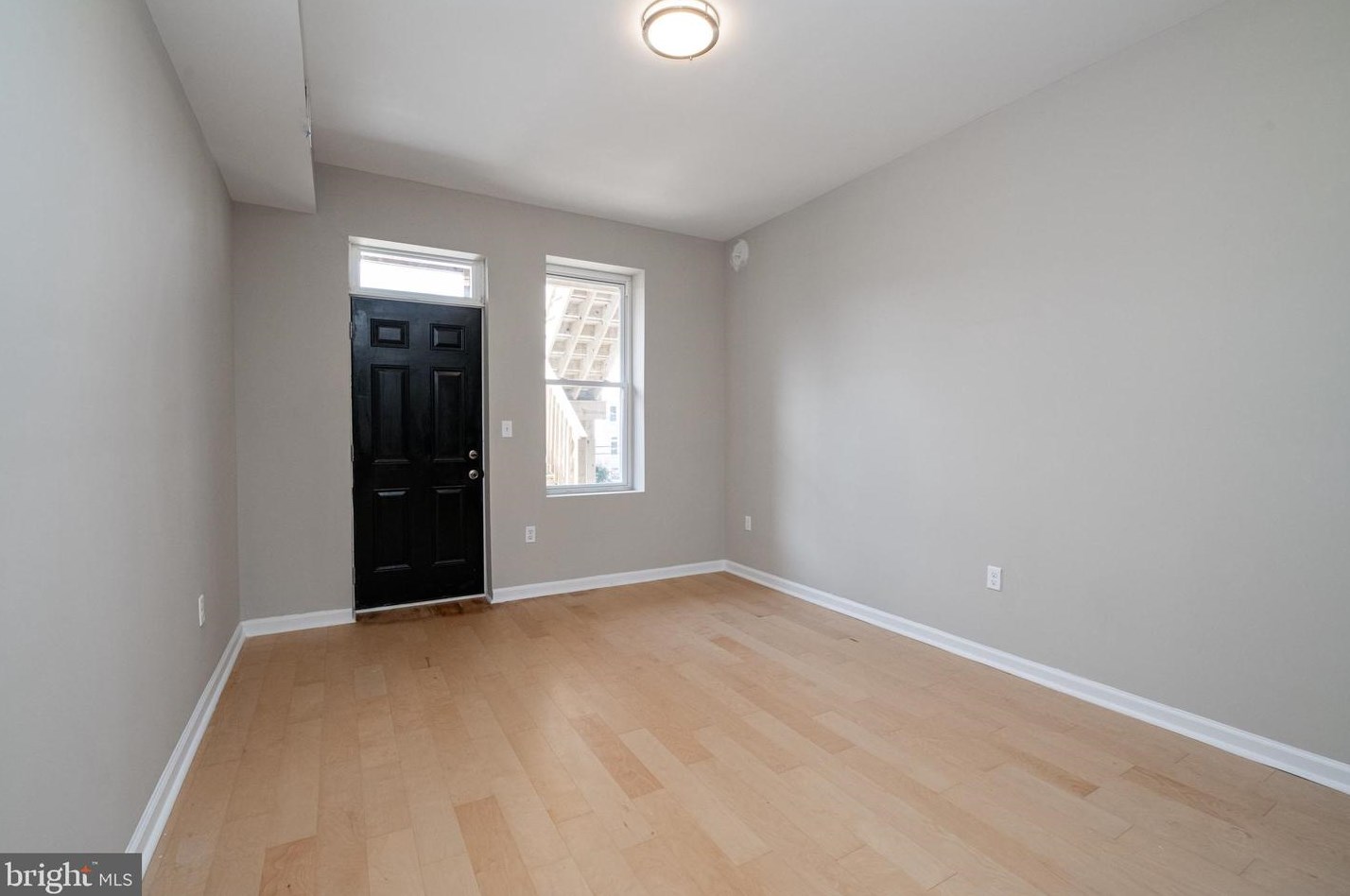 2412 Lakeview Ave, Baltimore MD  21217-4748 exterior