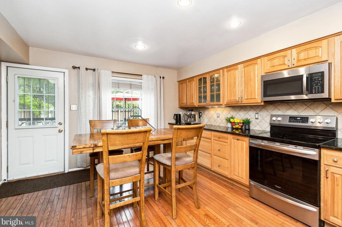 14 Wolfe St, Baltimore MD  21213-3237 exterior