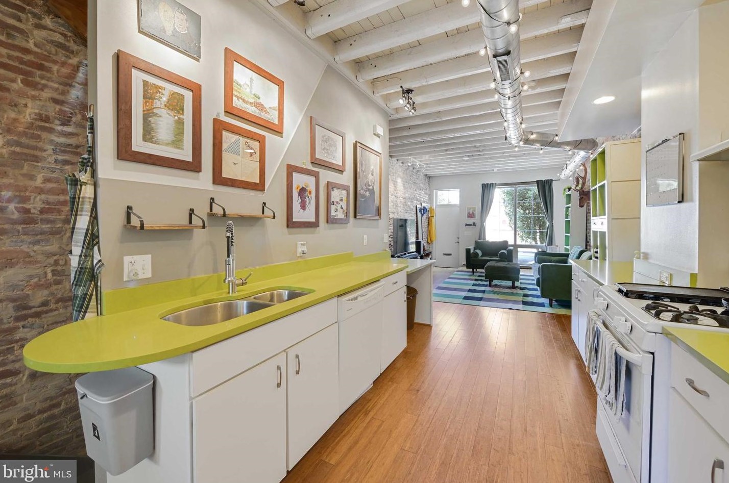 2639 Howard St, Baltimore MD  21218-4508 exterior