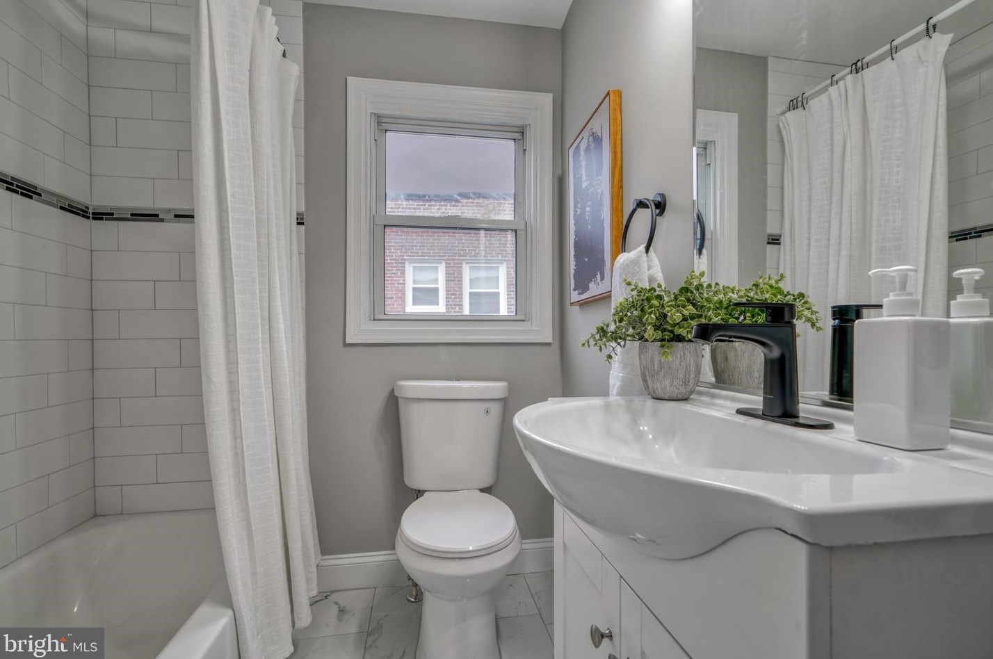 3705 Bayonne Ave, Baltimore MD 21206-2836 exterior