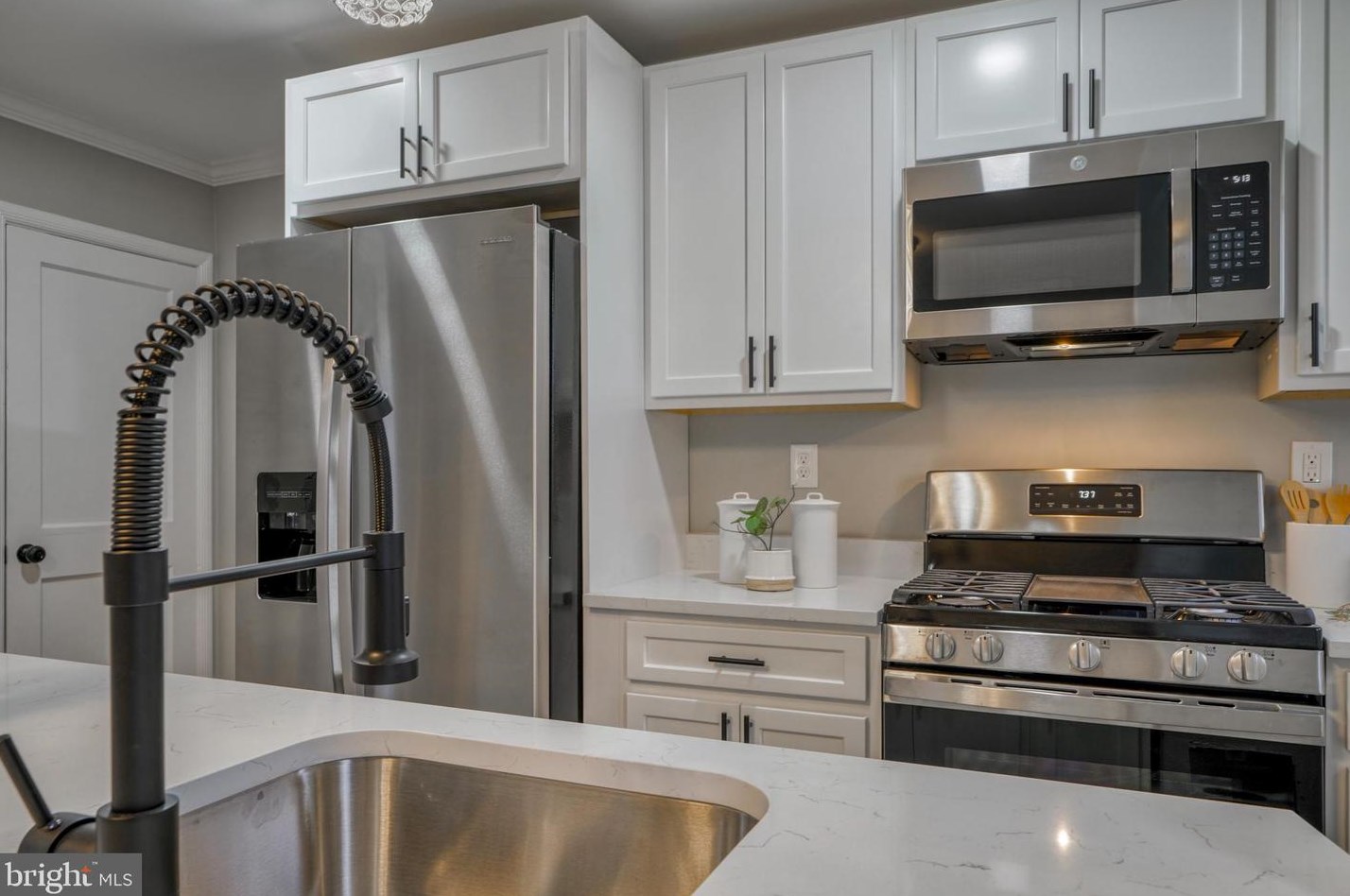 3705 Bayonne Ave, Baltimore MD 21206-2836 exterior