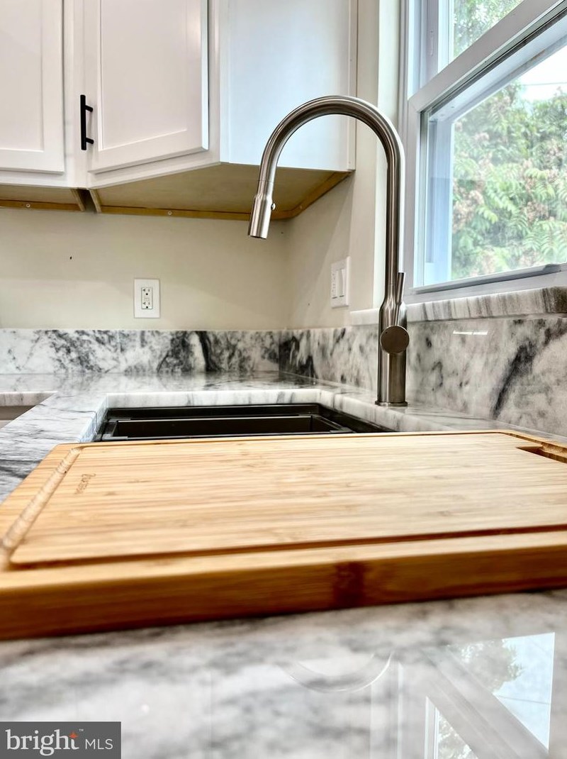 3531 Horton Ave, Baltimore MD 21225-1844 exterior