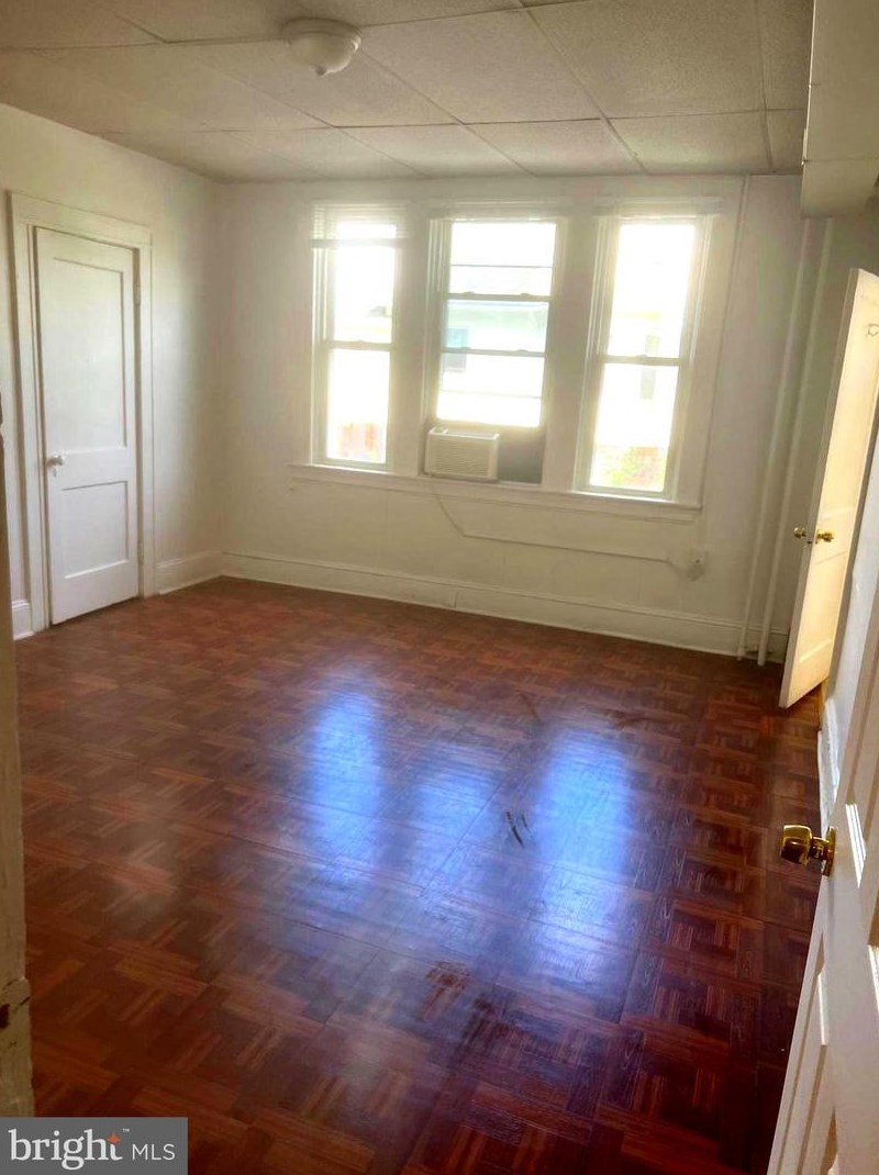 3913 Chatham Rd, Baltimore, MD 21207