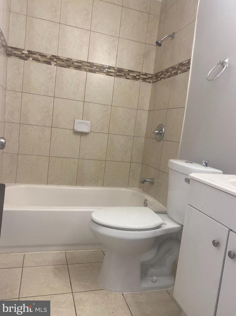 1617 Popland St, Baltimore MD 21226-1215 exterior