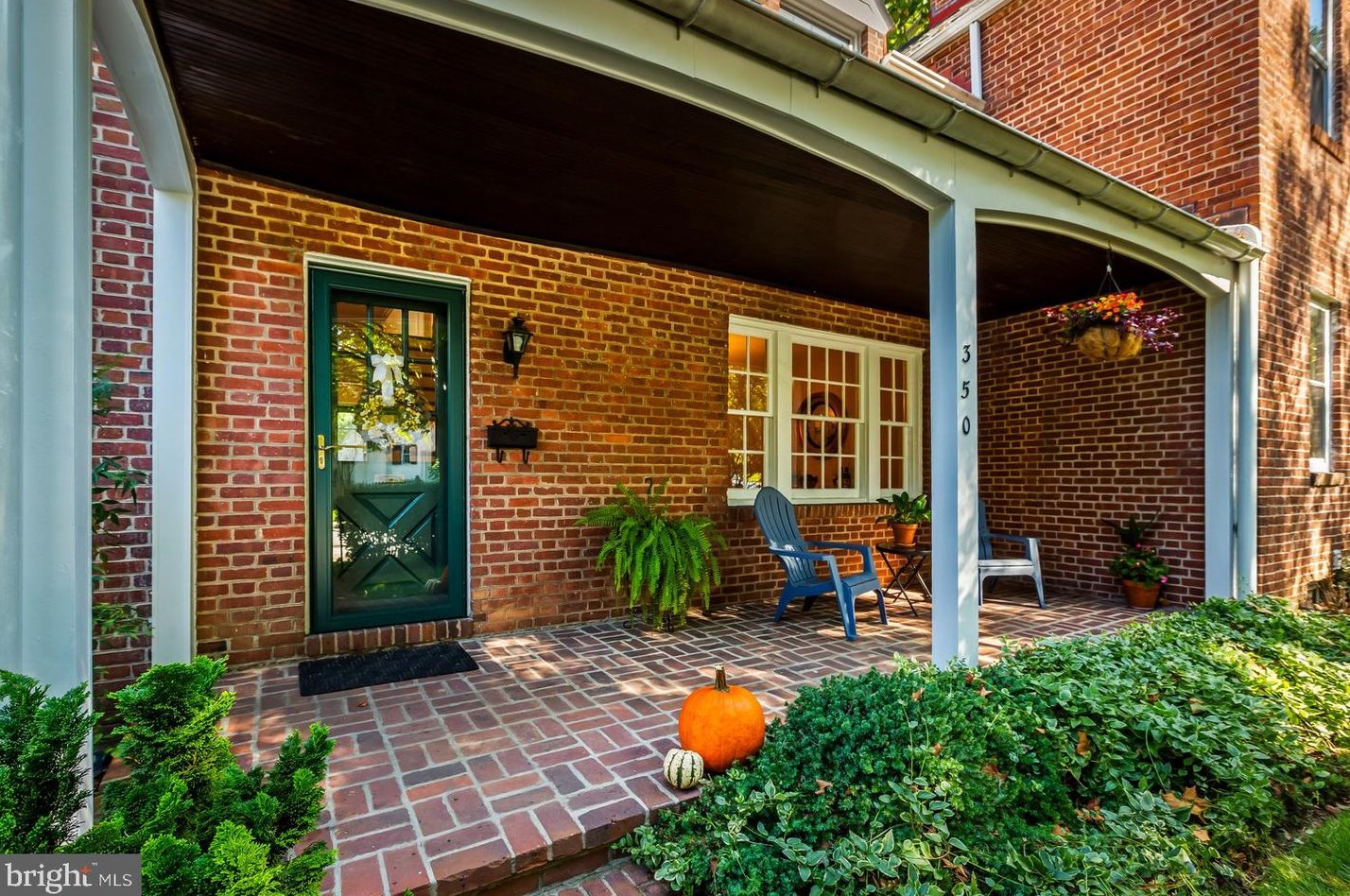 350 Paddington Rd, Baltimore, MD 21212-3812