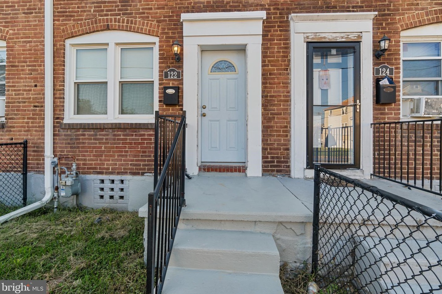 122 Sollers Point Rd, Baltimore MD  21222-6134 exterior