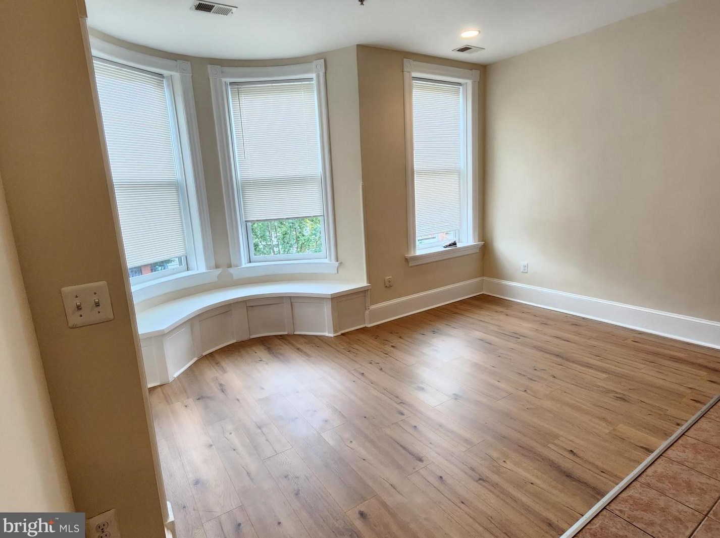 30 E 25th St #2f, Baltimore, MD 21218