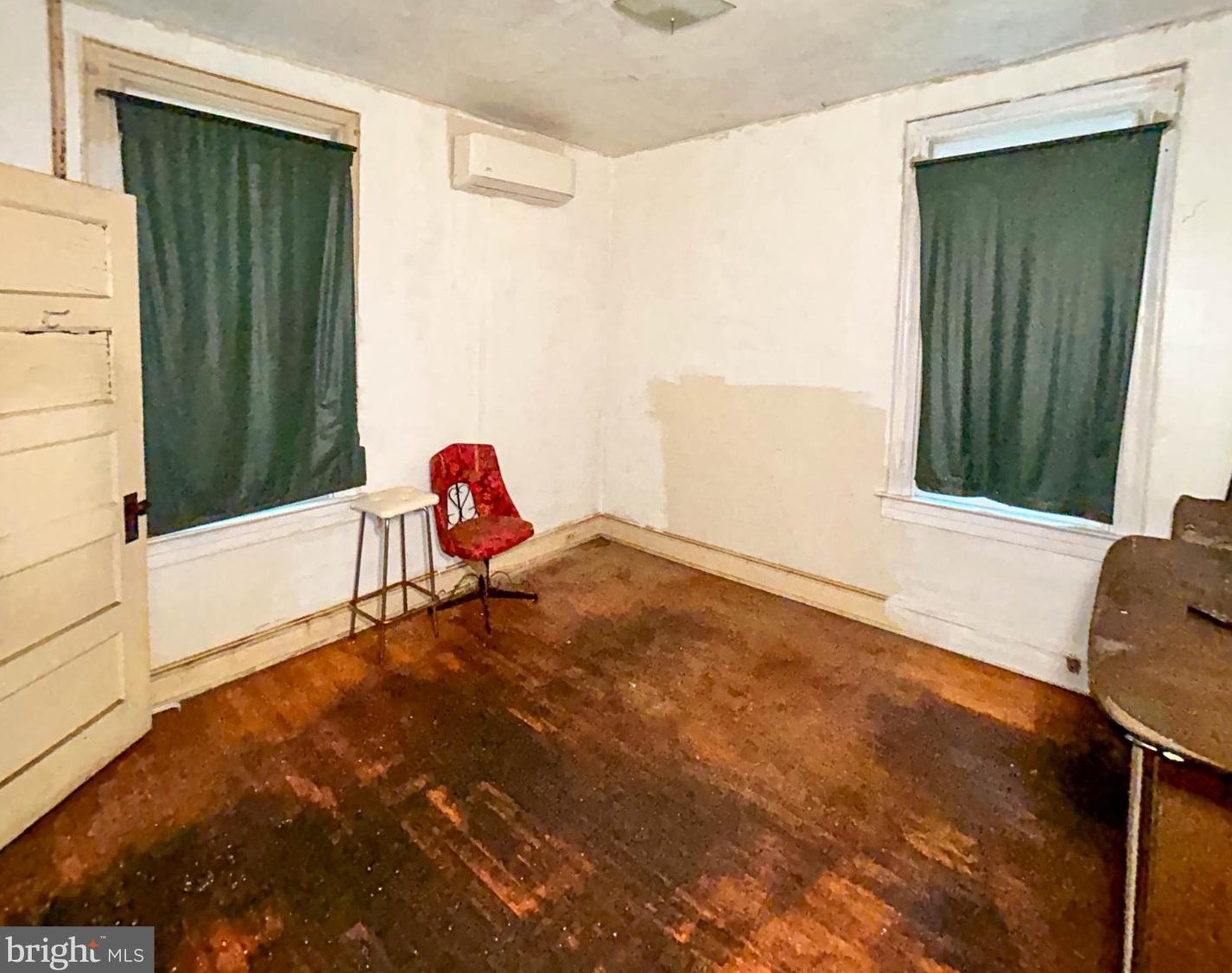 2903 Woodland Ave, Baltimore MD  21215-6406 exterior