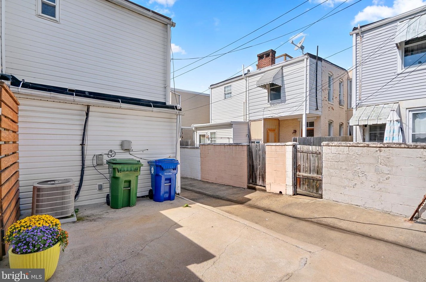 1303 Patapsco St, Baltimore MD 21225-4019 exterior