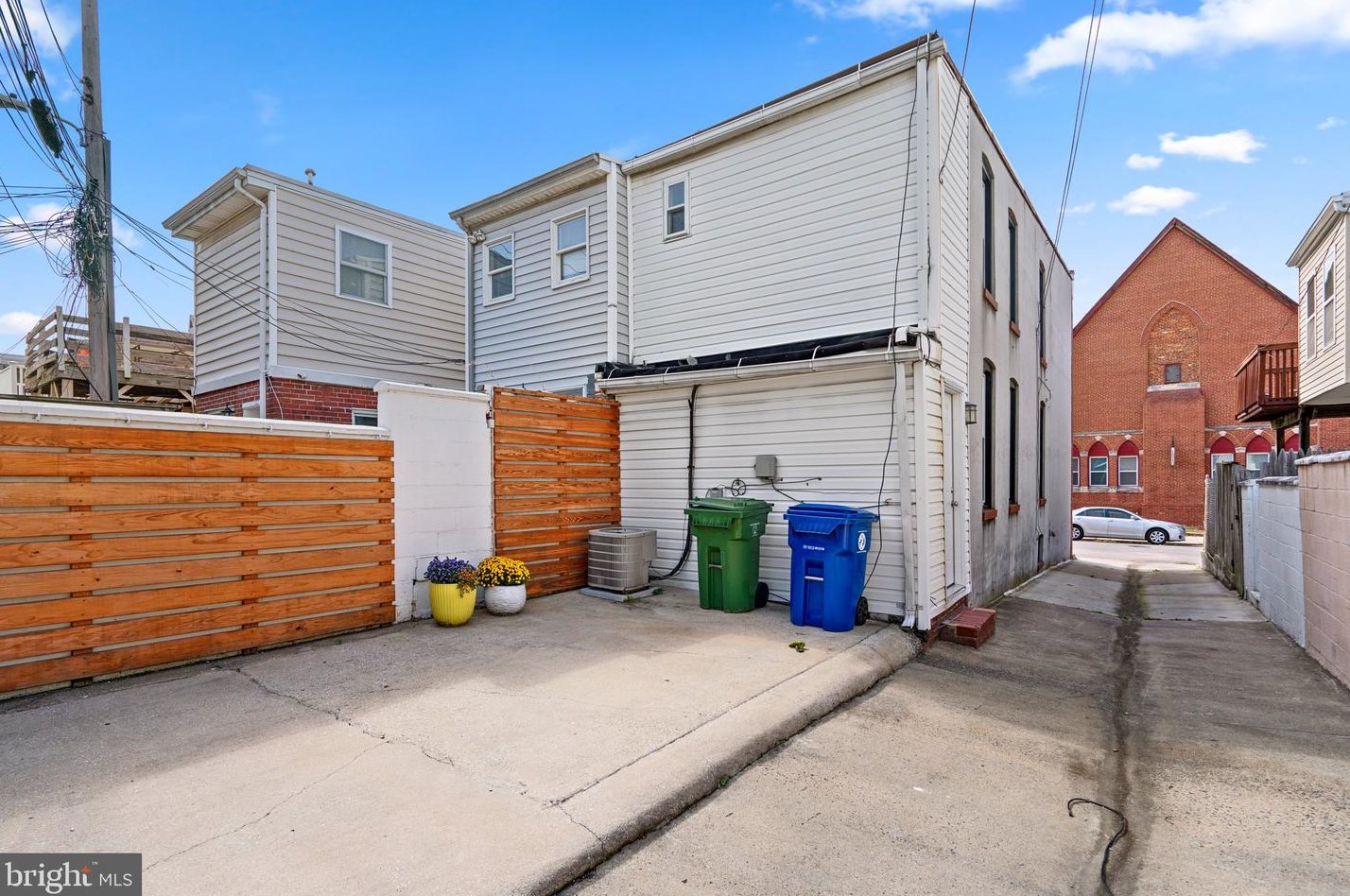 1303 Patapsco St, Baltimore MD 21225-4019 exterior