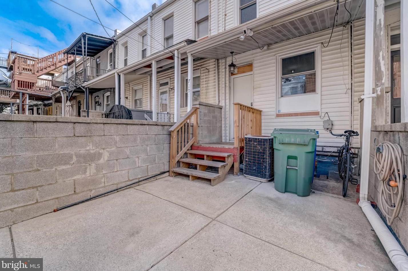 720 Decker Ave, Baltimore MD  21224-3945 exterior