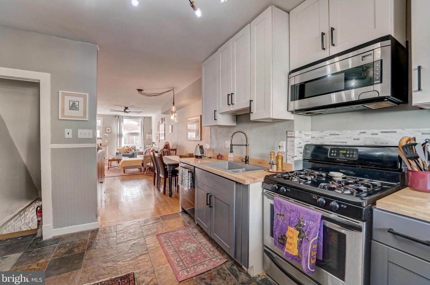 720 Decker Ave, Baltimore MD  21224-3945 exterior