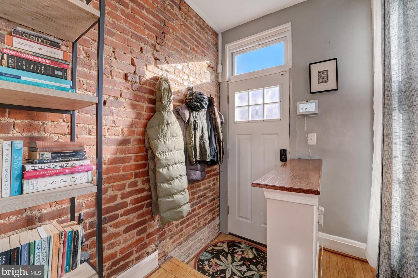 720 Decker Ave, Baltimore MD  21224-3945 exterior