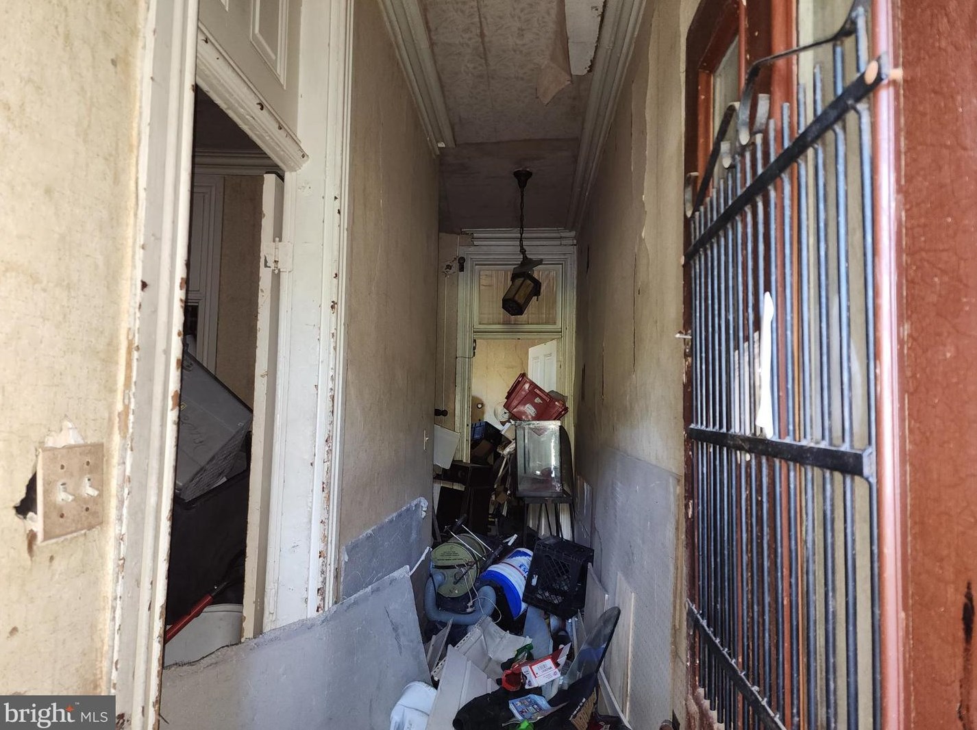 623 Pitcher St, Baltimore, MD 21217-2911