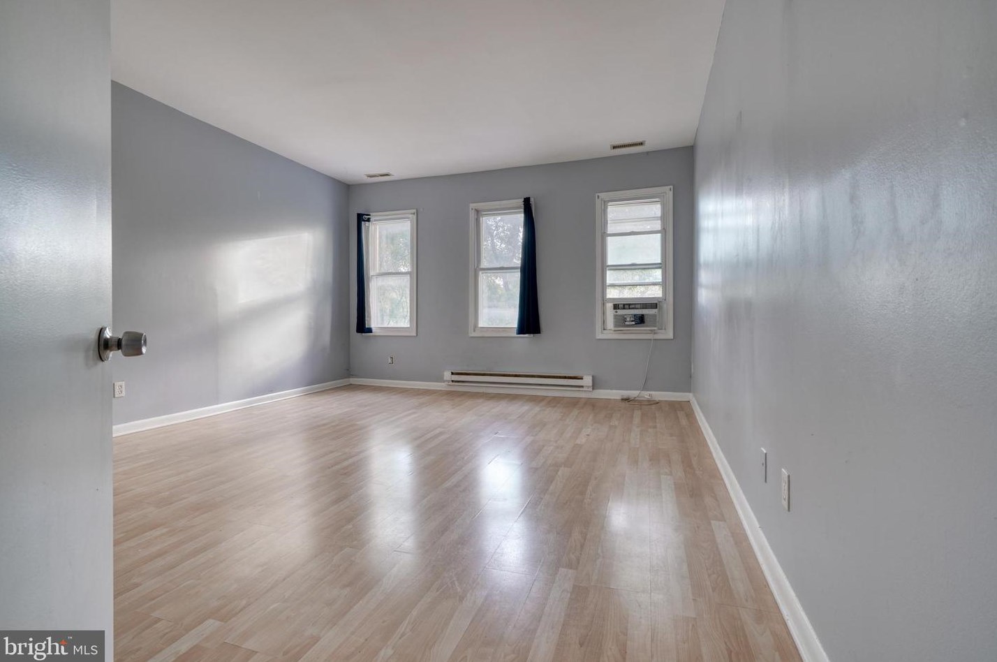 322 Paca St, Baltimore MD 21201-1814 exterior