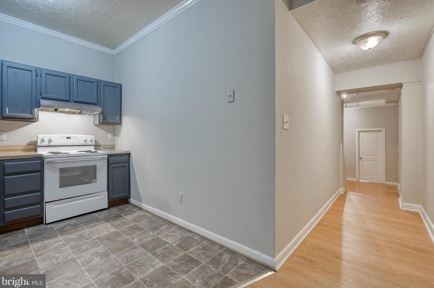 322 Paca St, Baltimore MD 21201-1814 exterior